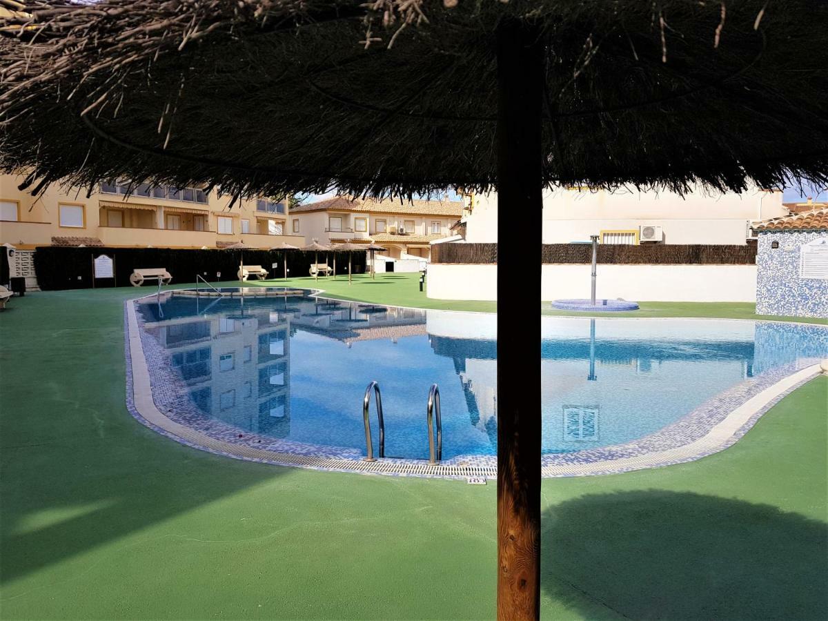 Apartamento Con Piscina En Oliva Nova 外观 照片
